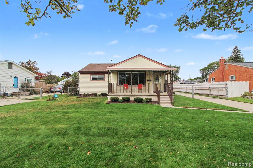 31840 Block Avenue, Garden City, MI