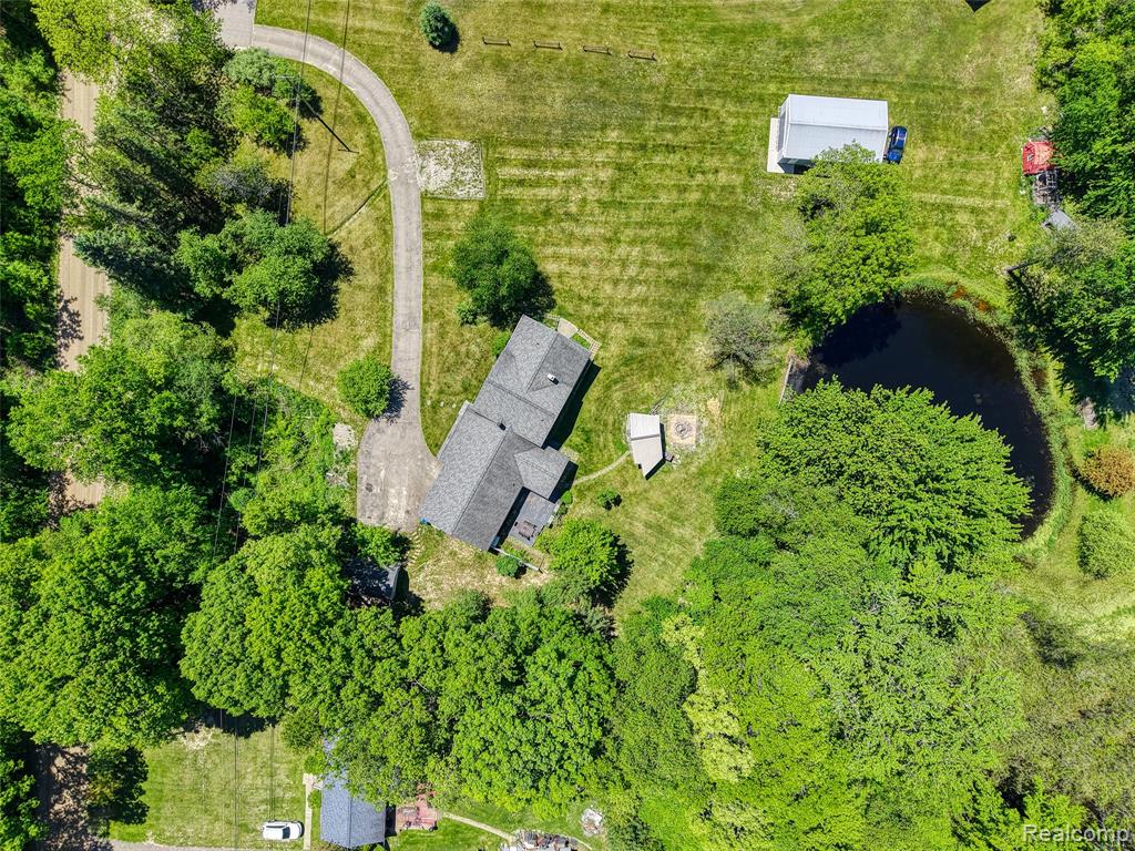 940 Rowland Road, Leonard, MI 48367 — Photo 14