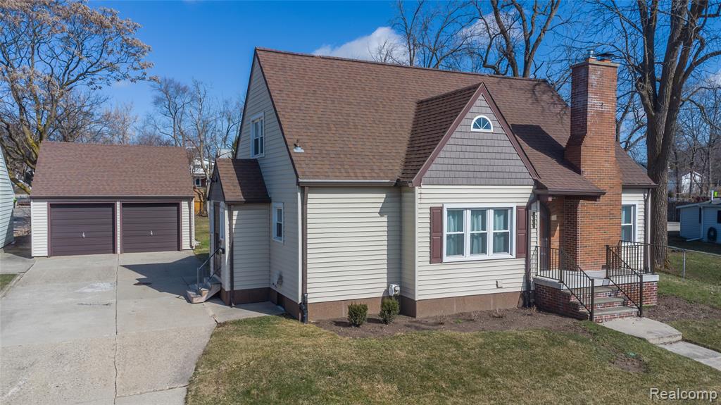 7582 Miller Road, Swartz Creek, MI 48473 — front exterior