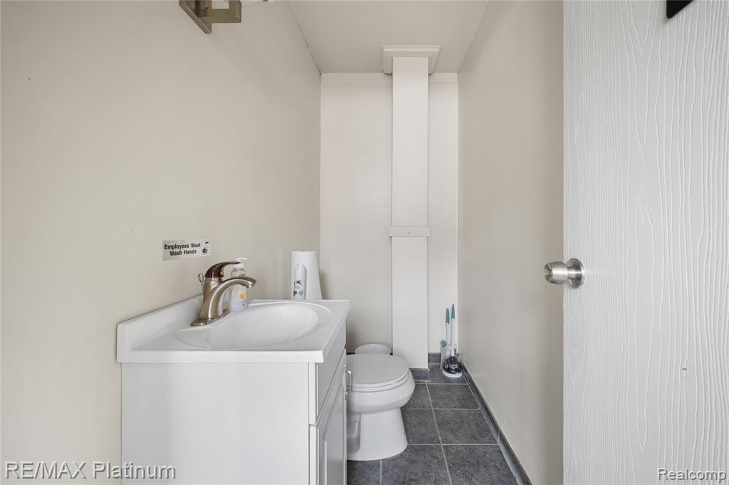 11528 S Saginaw Street, Grand Blanc, MI 48439 — Photo 21