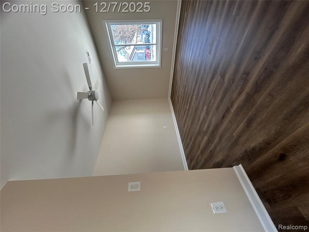 2488 Willow Beach Street, Keego Harbor, MI 48320 — Photo 11