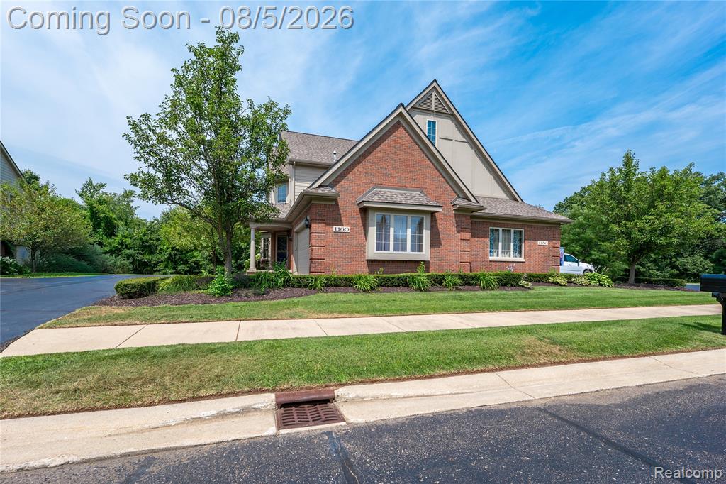 1160 Alissa Marie Drive, Highland, MI