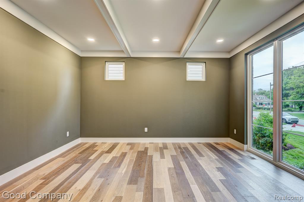 812 Irving Avenue, Royal Oak, MI 48067 — Photo 8