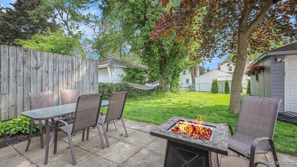810 N GAINSBOROUGH Avenue, Royal Oak, MI 48067 — Photo 29