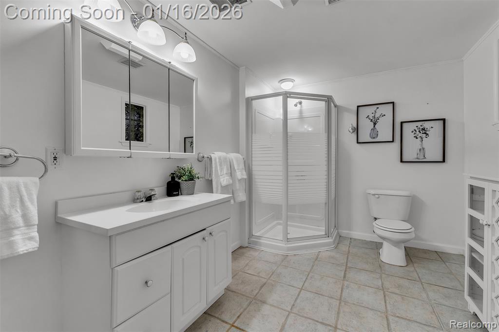 9035 Farmington Road, Livonia, MI 48150 — Photo 56