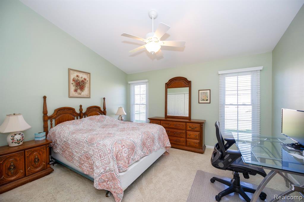 7282 GREEN MEADOW Lane, Canton, MI 48187 — Photo 32