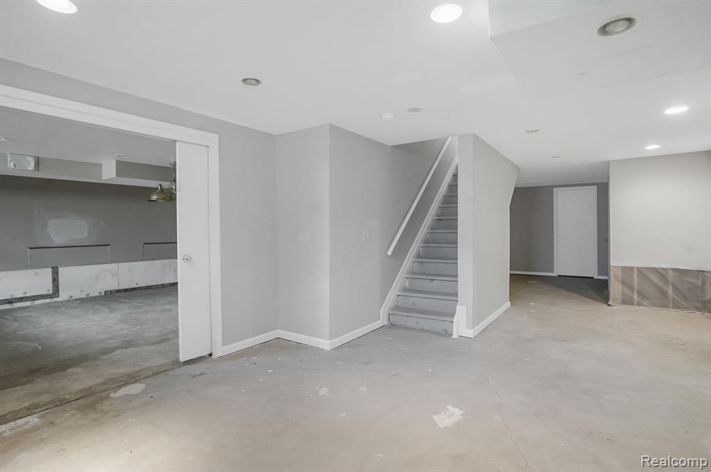 6655 MOUNTAIN Drive, Troy, MI 48098 — Photo 34