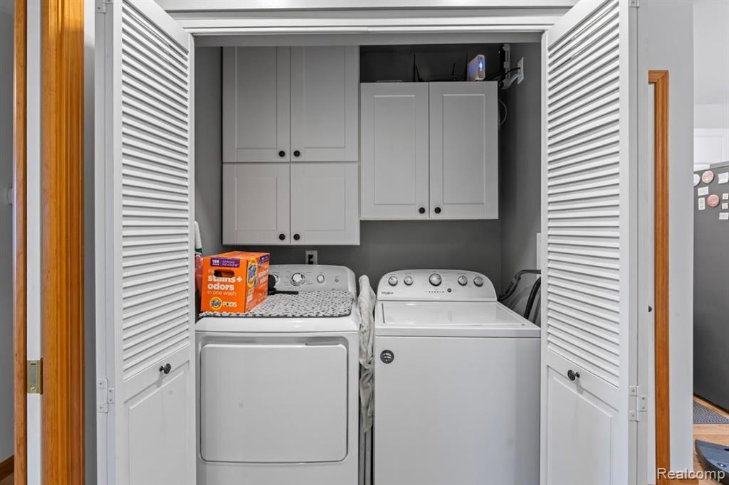 404 RIVER BEND Drive, Flushing, MI 48433 — Photo 33