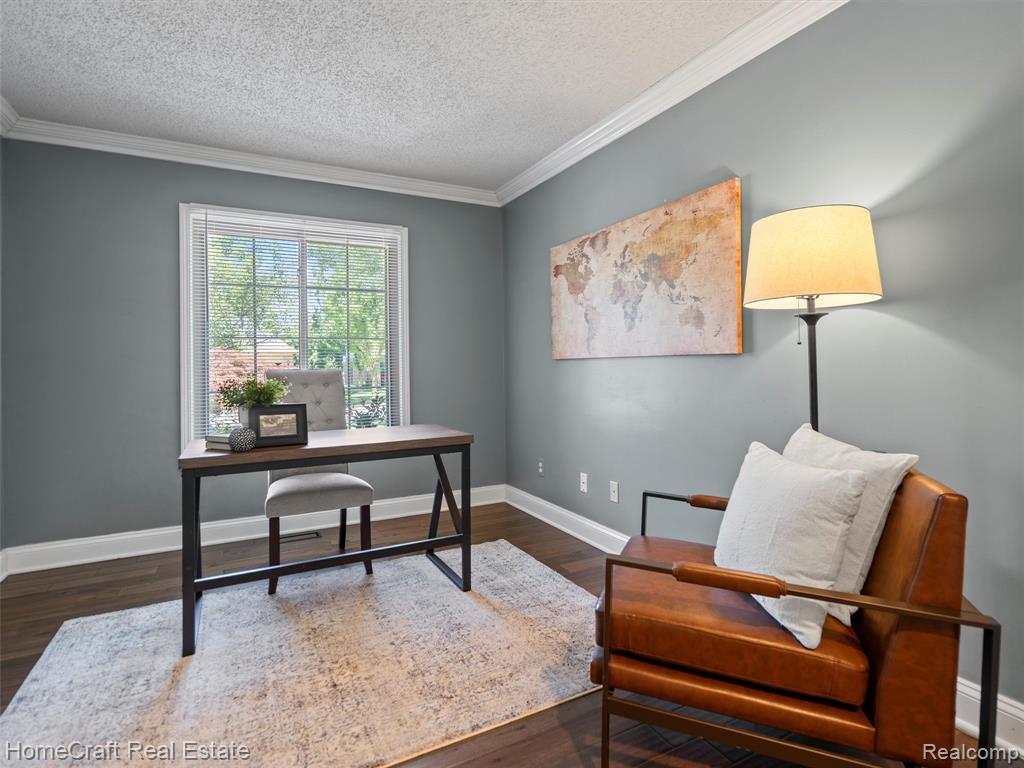45019 MIDDLEBURY Court, Canton, MI 48188 — Photo 16