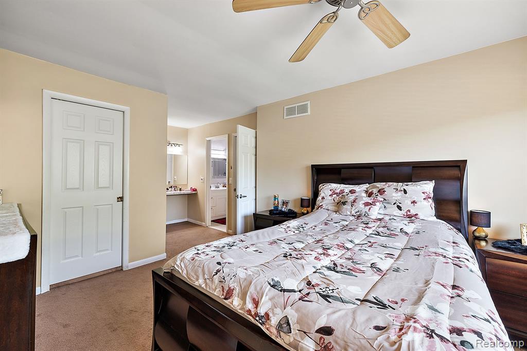 41951 UTICA Road, Sterling Heights, MI 48313 — Photo 23
