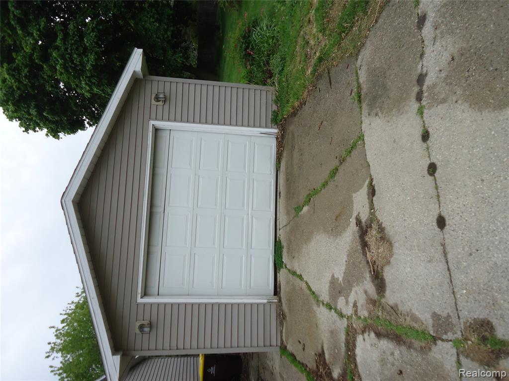 304 Williamette Avenue, Alma, MI 48801 — Photo 28