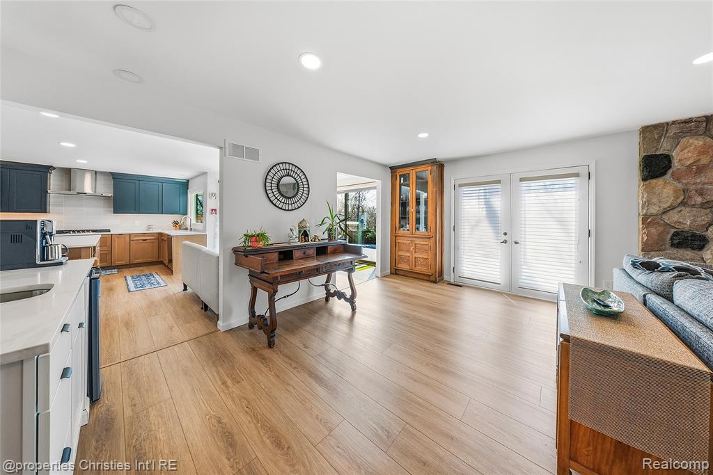 5304 High Court Way, West Bloomfield, MI 48323 — Photo 9