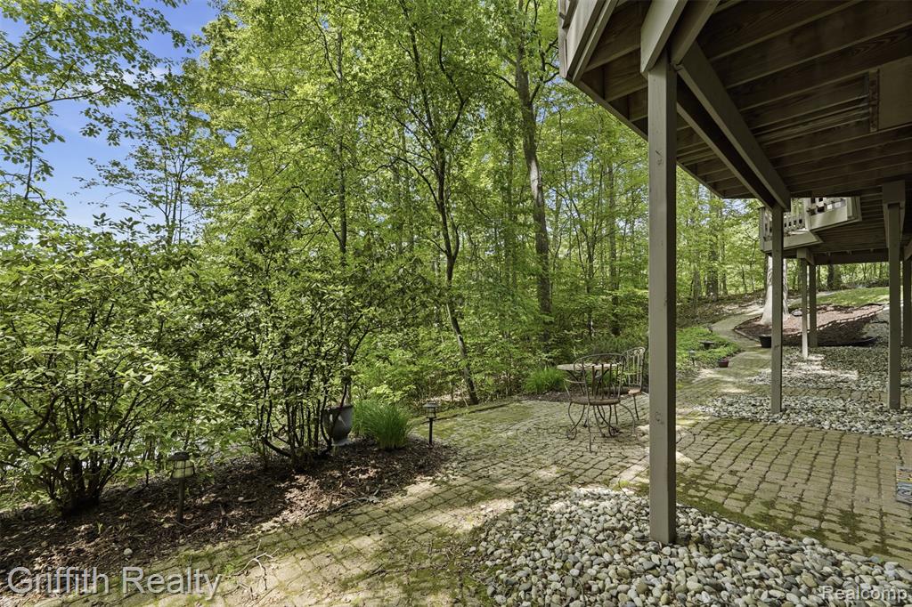 2018 Pine Hollow Trail, Brighton, MI 48114 — Photo 58