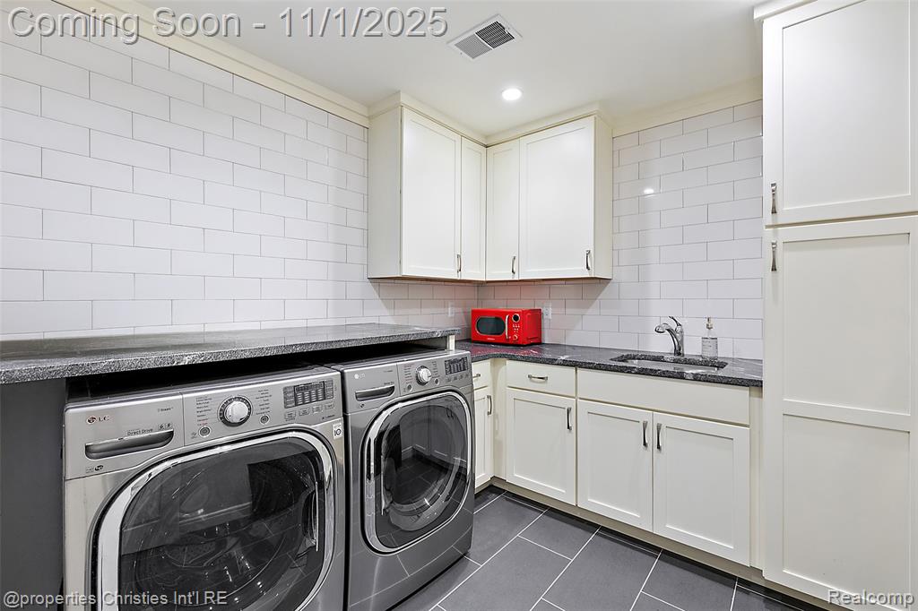 680 Shepardbush Street, Birmingham, MI 48009 — Photo 47