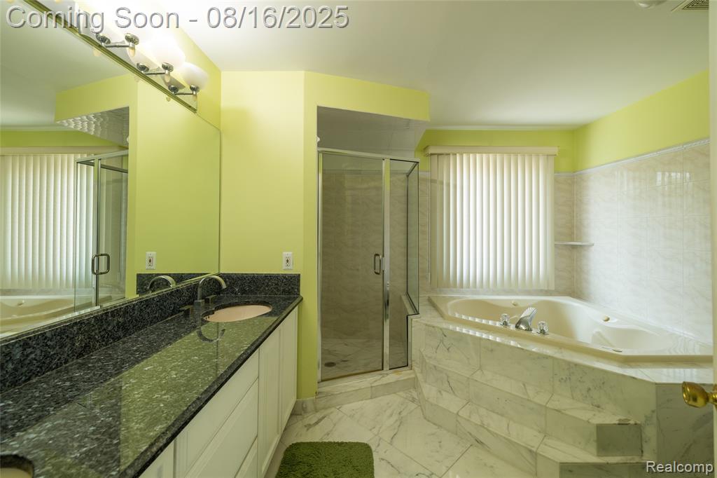 43281 Chester Drive, Sterling Heights, MI 48314 — Photo 35