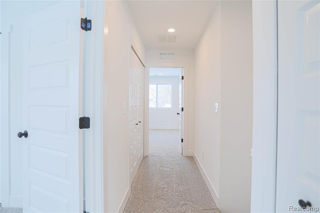 9 Queen Street, Mount Clemens, MI 48043 — Photo 15