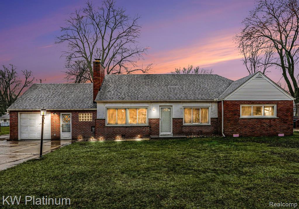 8320 Russell Street, Utica, MI 48317 — Photo 2