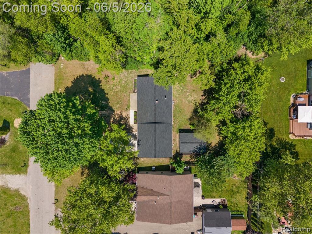 2148 Hoeft Drive, Commerce Twp, MI 48390 — Photo 26