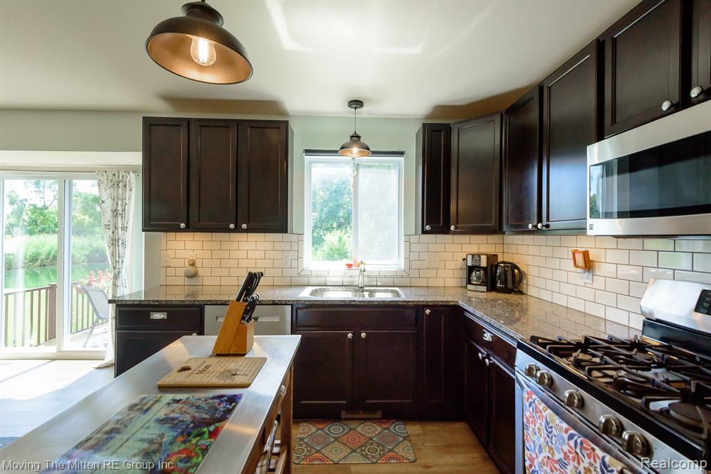 42773 Colonial Road, Van Buren, MI 48111 — Photo 9