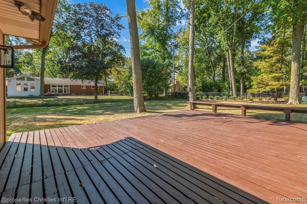 8009 Coventry Avenue, Grosse Ile, MI 48138 — Photo 34