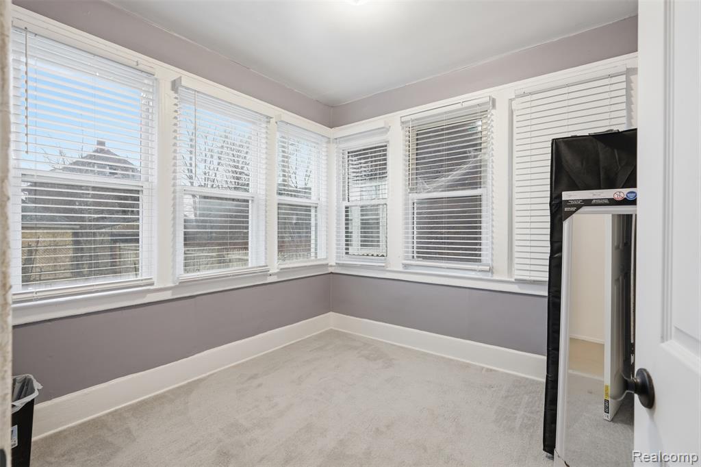 5145 Iroquois Street, Detroit, MI 48213 — Photo 10