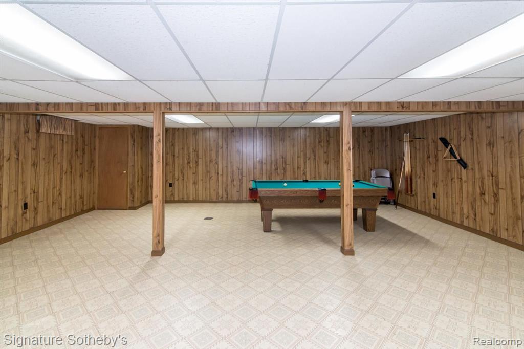 6279 WALKER Court, Troy, MI 48085 — Photo 41