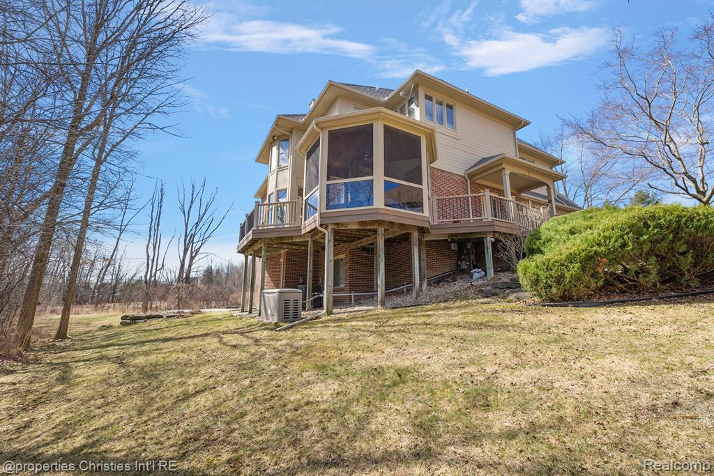 6811 BLAKEWOOD, West Bloomfield, MI — Photo 19