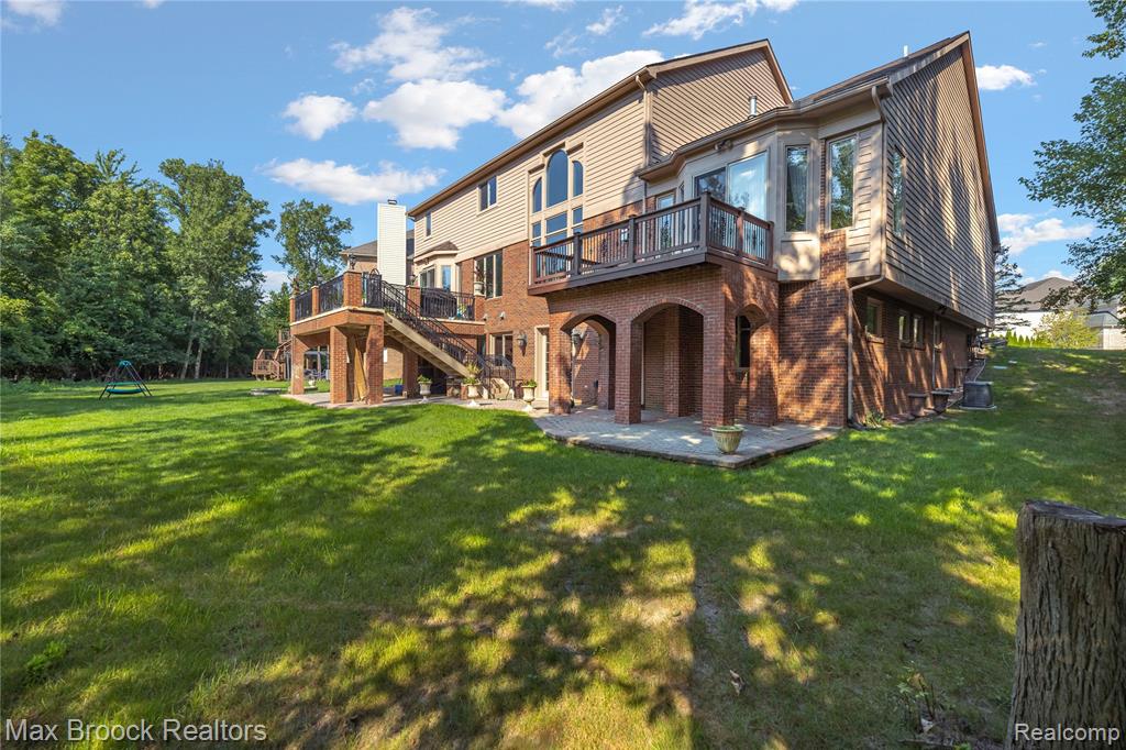 5679 Branford Drive, West Bloomfield, MI — Photo 61