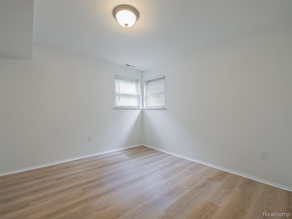 7580 Thornwood Street, Canton, MI 48187 — Photo 55