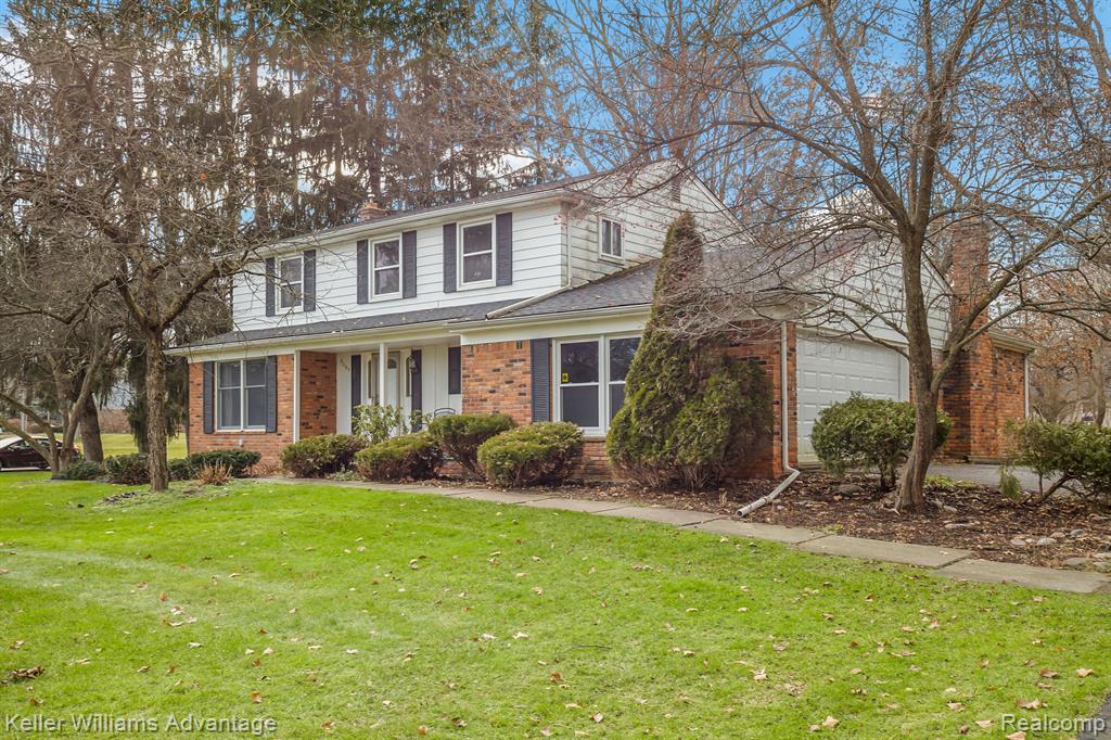 21183 E CHIGWIDDEN Street, Northville, MI 48167 — Photo 2