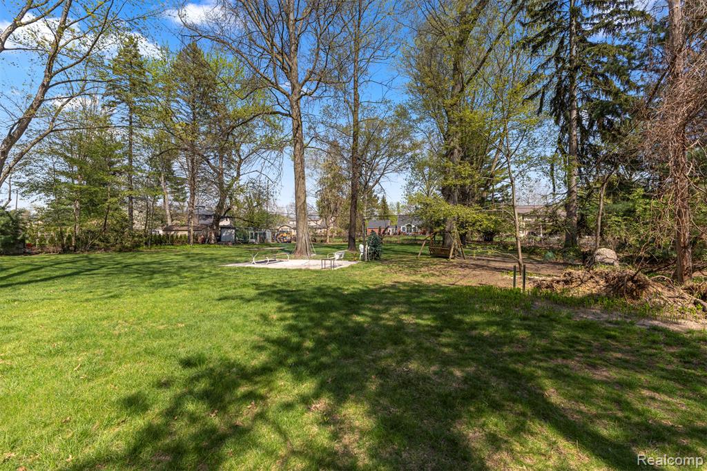 214 N Evangeline Street, Dearborn Heights, MI 48127 — Photo 2