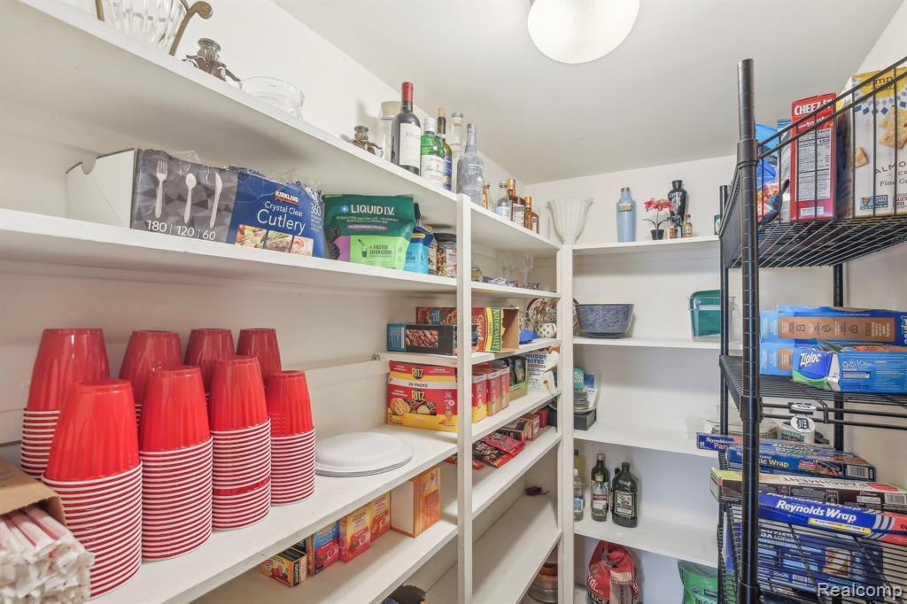42160 WOODWARD Avenue, 19, Bloomfield Hills, MI 48304 — Photo 11