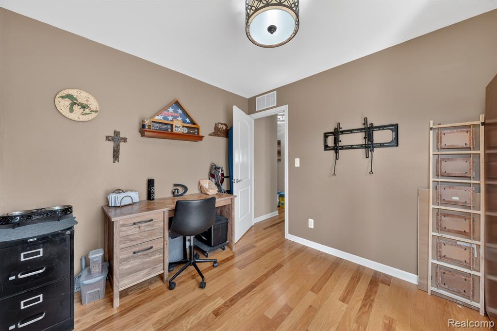 15675 Mulberry Street, Southgate, MI 48195 — Photo 27