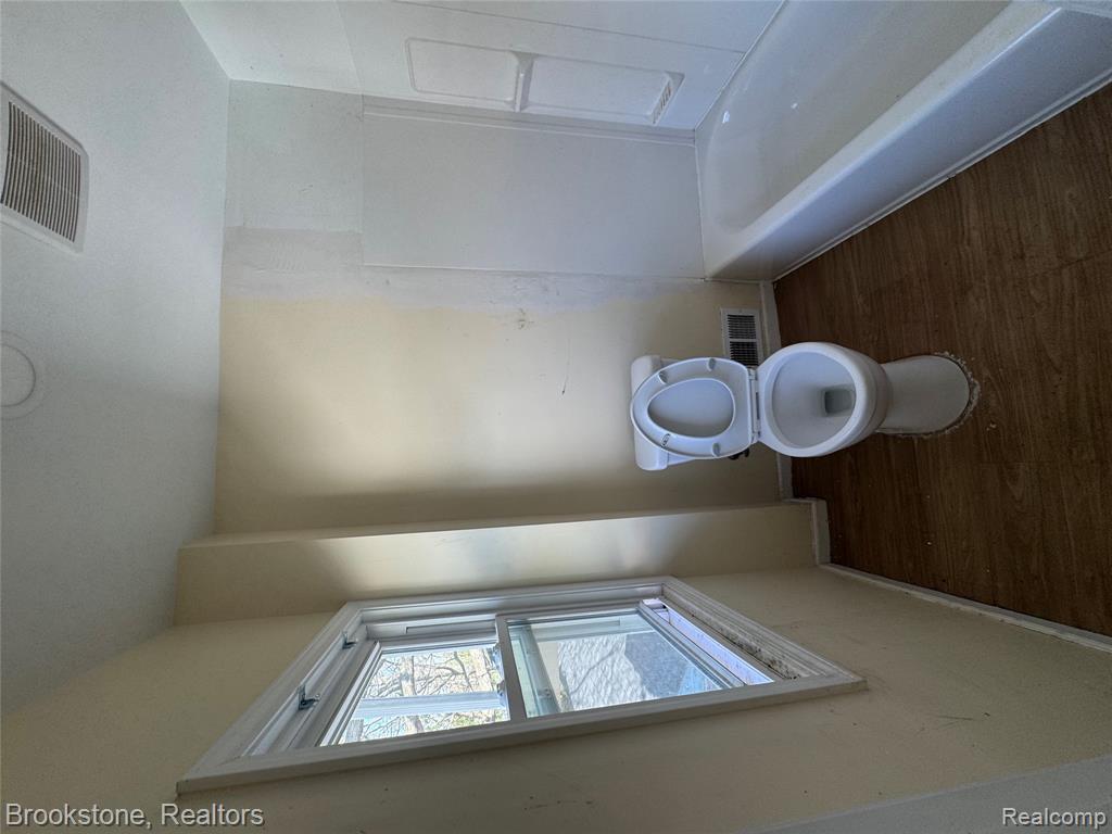 256 W Chicago Avenue, Pontiac, MI 48340 — Photo 3