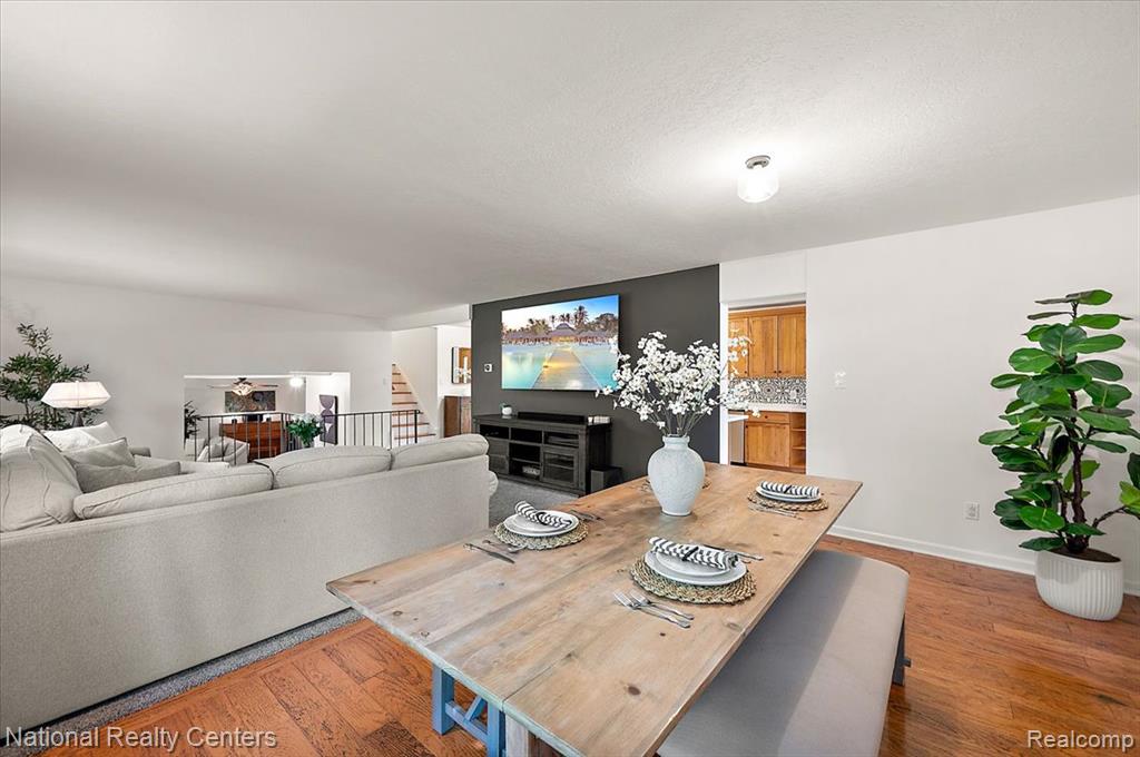 21201 E Chigwidden Street, Northville, MI 48167 — Photo 12