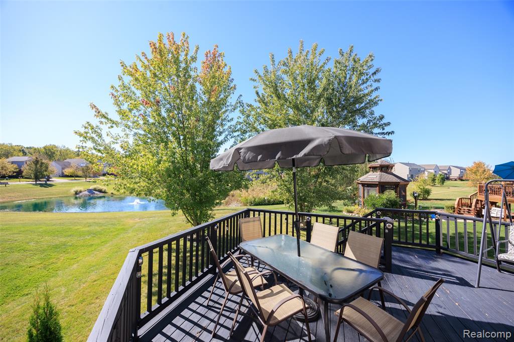 9778 Ravenshire Drive, Ypsilanti, MI 48198 — Photo 43
