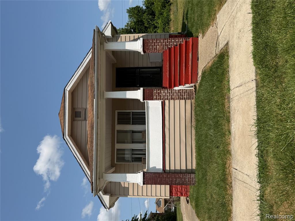 14833 Wildemere Street, Detroit, MI 48238