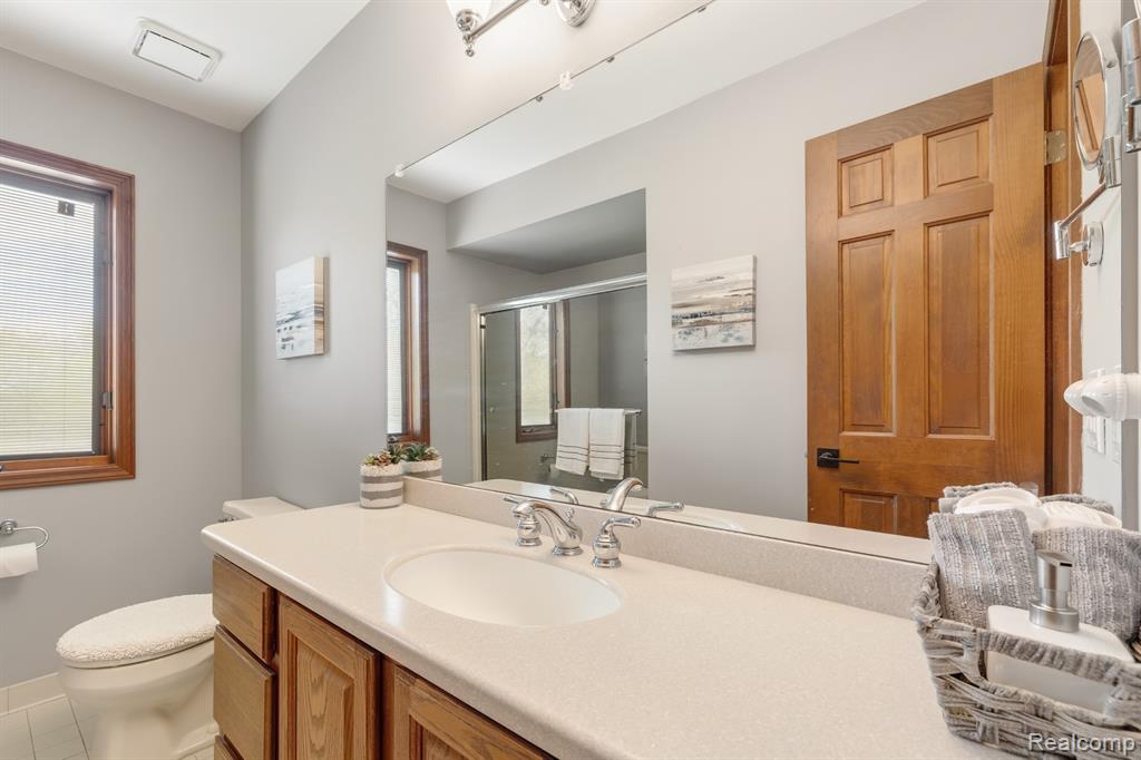 2484 PINE HOLLOW Trail, Brighton, MI 48114 — Photo 22