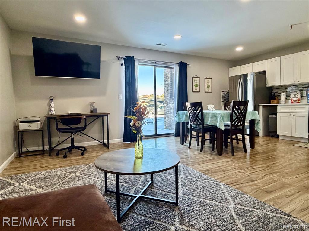 286 E. 13 MILE Road, Madison Heights, MI 48071 — Photo 5