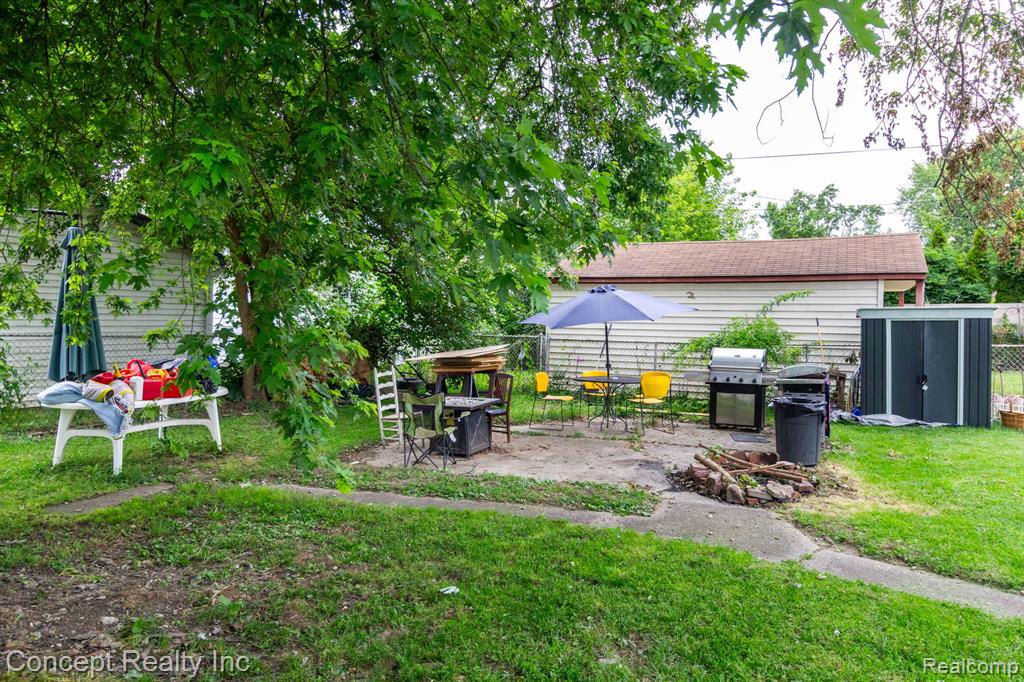 957 Park Avenue, Lincoln Park, MI 48146 — Photo 35