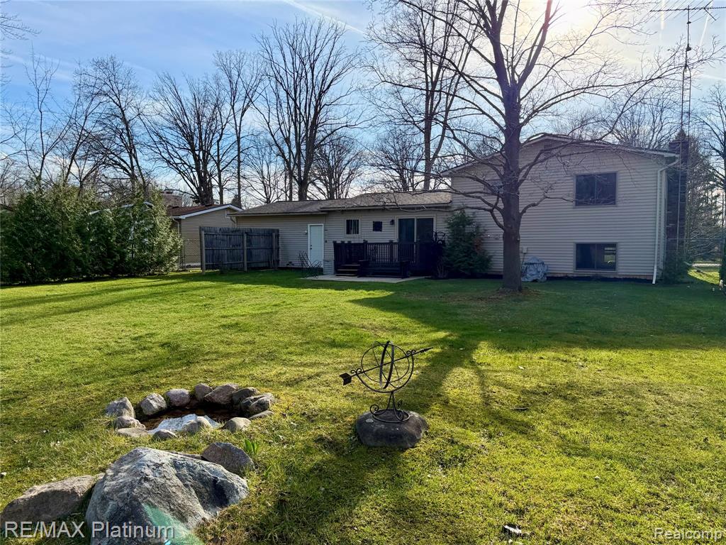 7085 Rivertown Road, Swartz Creek, MI 48473 — Photo 3