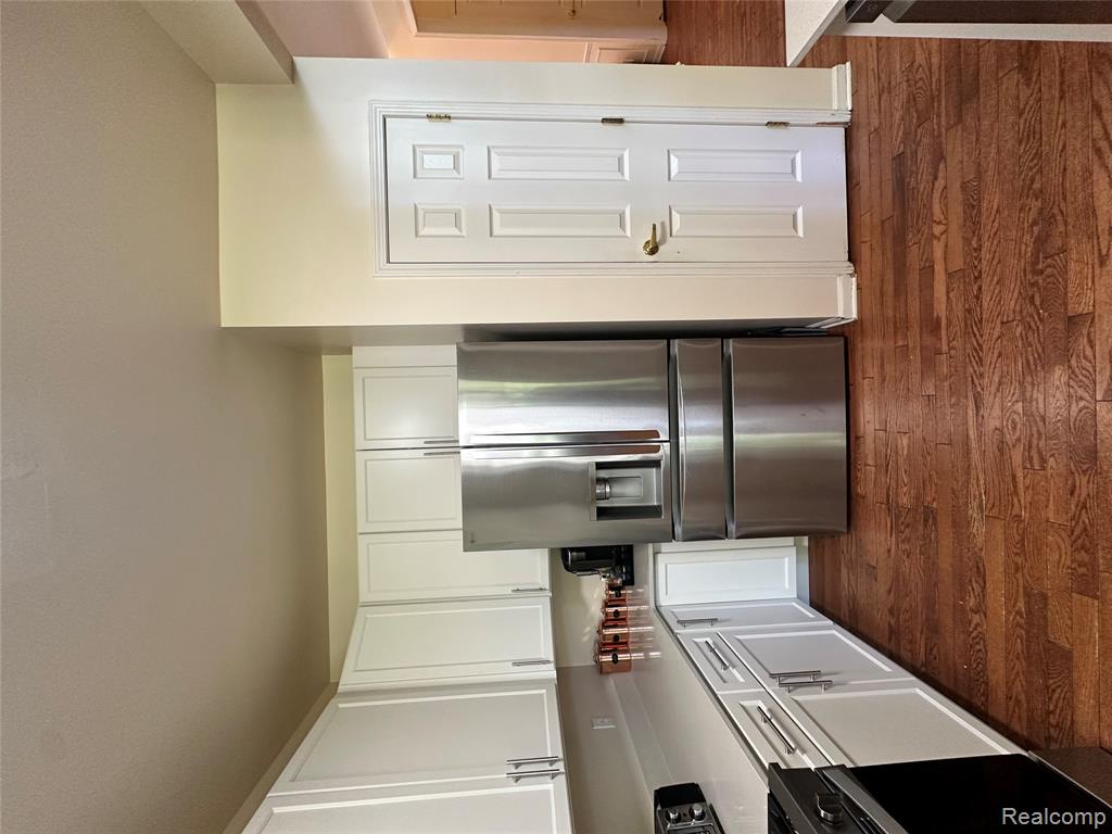 7383 Tottenham, Utica, MI 48317 — Photo 16