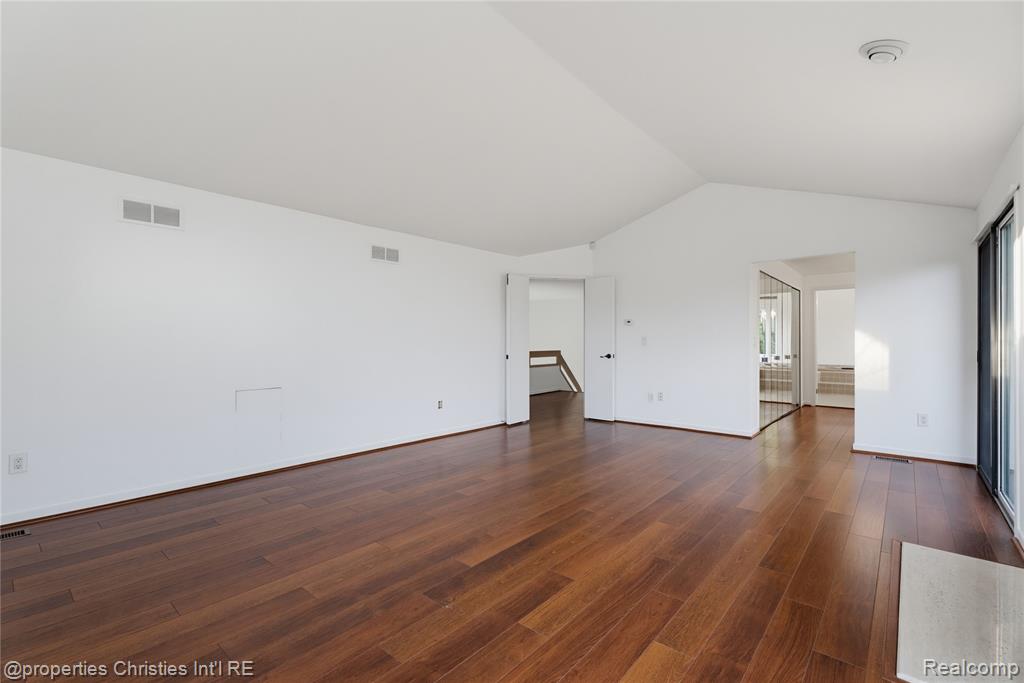 4802 Panorama Circle, West Bloomfield, MI 48323 — Photo 22