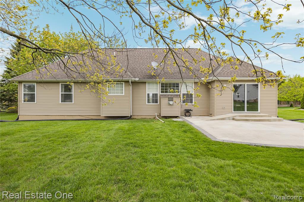 16222 Pine Lake Forest Court, Linden, MI 48451 — Photo 4