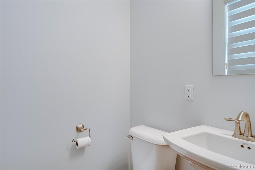 3211 Johanna Ware, Wixom, MI 48393 — Photo 20