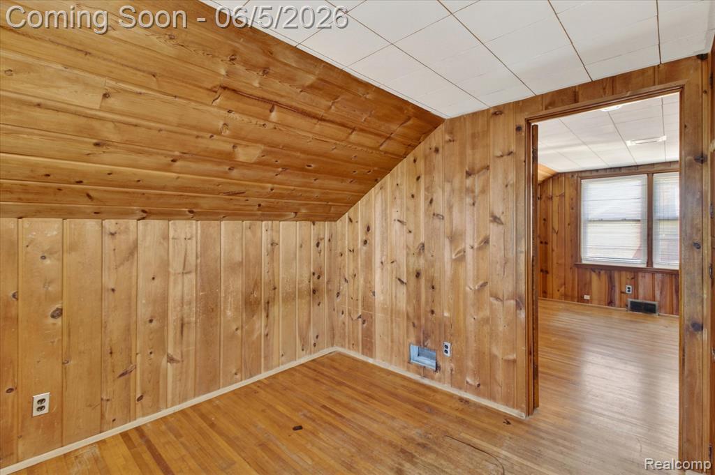 9825 Becker Avenue, Allen Park, MI 48101 — Photo 25