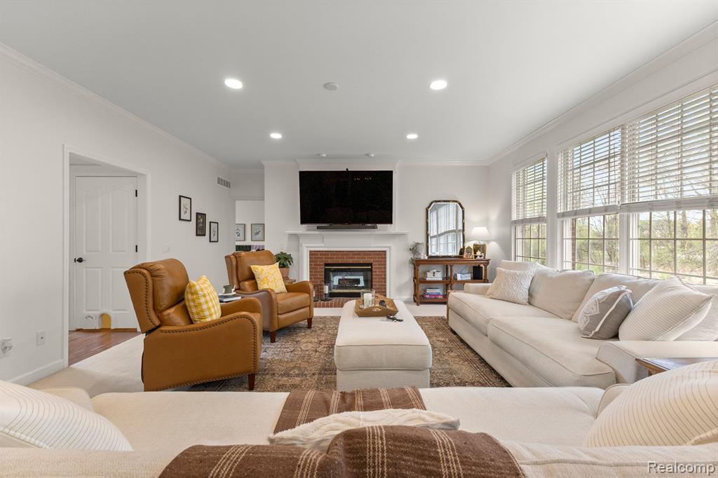44421 WHITE PINE Circle E, Northville, MI 48168 — Photo 17