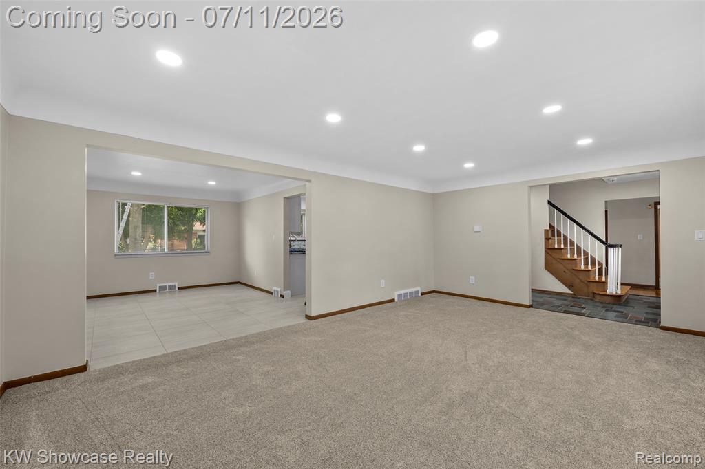 8362 Sunburst, Center Line, MI 48015 — Photo 16