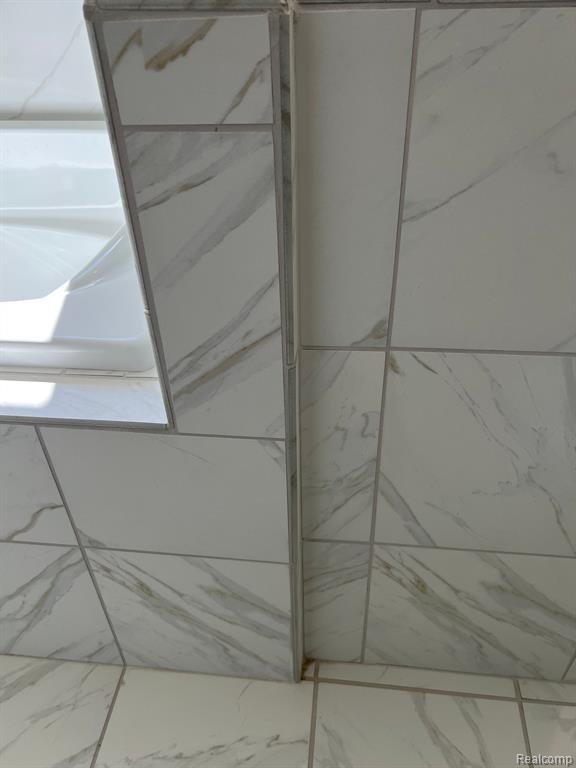 7296 Evergreen Trail, Almont, MI, 48003