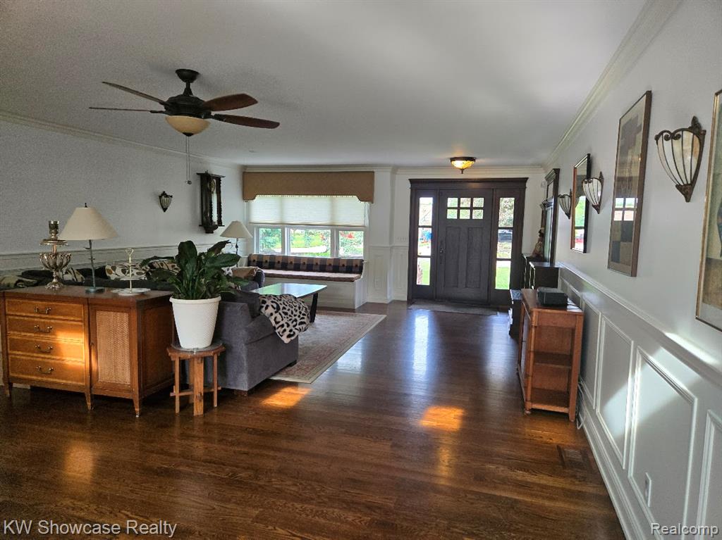 474 Beverly Island Drive, Waterford, MI 48328 — Photo 3